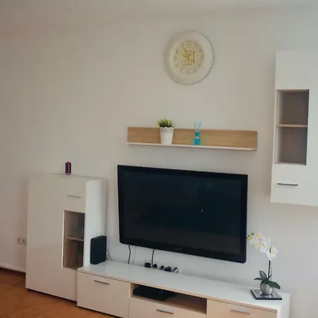 Ammerland Ferienwohnung شقة